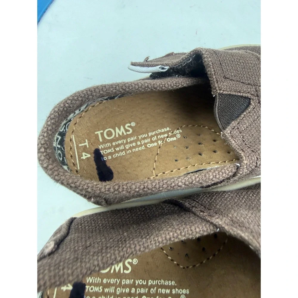 TOMS Tiny Canvas Brown Slip On Shoes Toddler Size T4 Hook‎ and Loop Strap